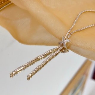 piaget rose pendant piaget rose pendant