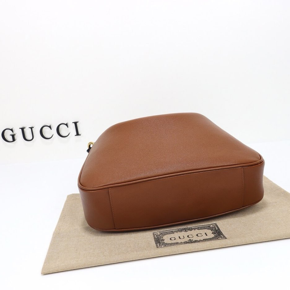 gucci diana medium shoulder bag gucci diana medium shoulder bag