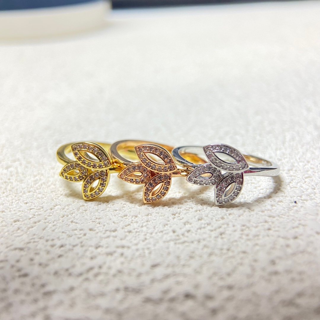 lily cluster diamond ring, small lily cluster diamond ring, small