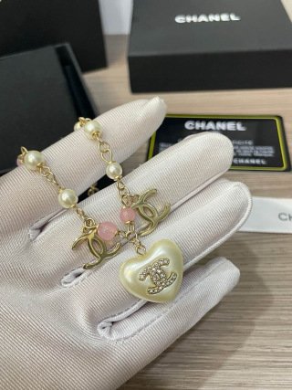 custom made chanel pearl bracelet custom made chanel pearl bracelet