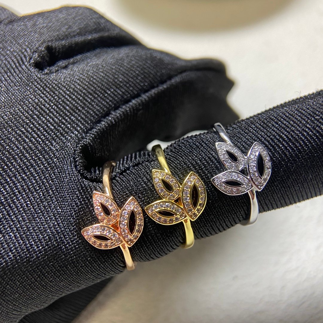 lily cluster diamond ring, small lily cluster diamond ring, small