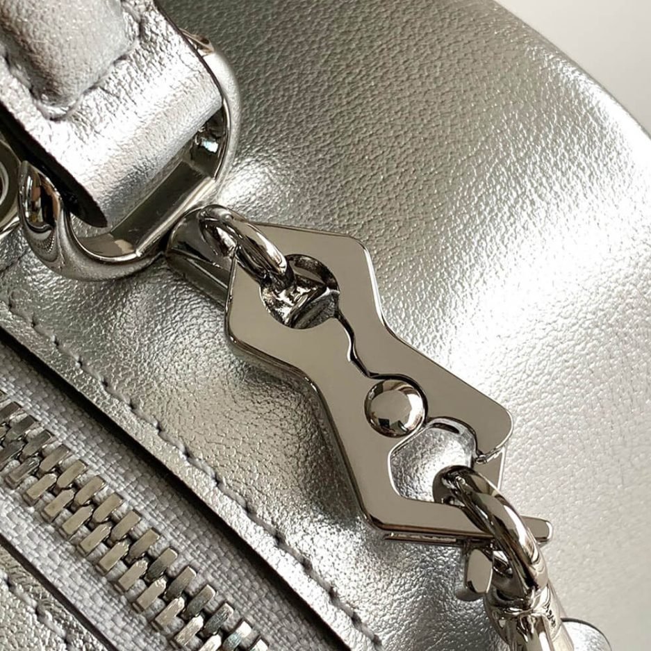gucci blondie top handle bag gucci blondie top handle bag