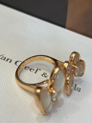 two butterfly between the finger ring two butterfly between the finger ring