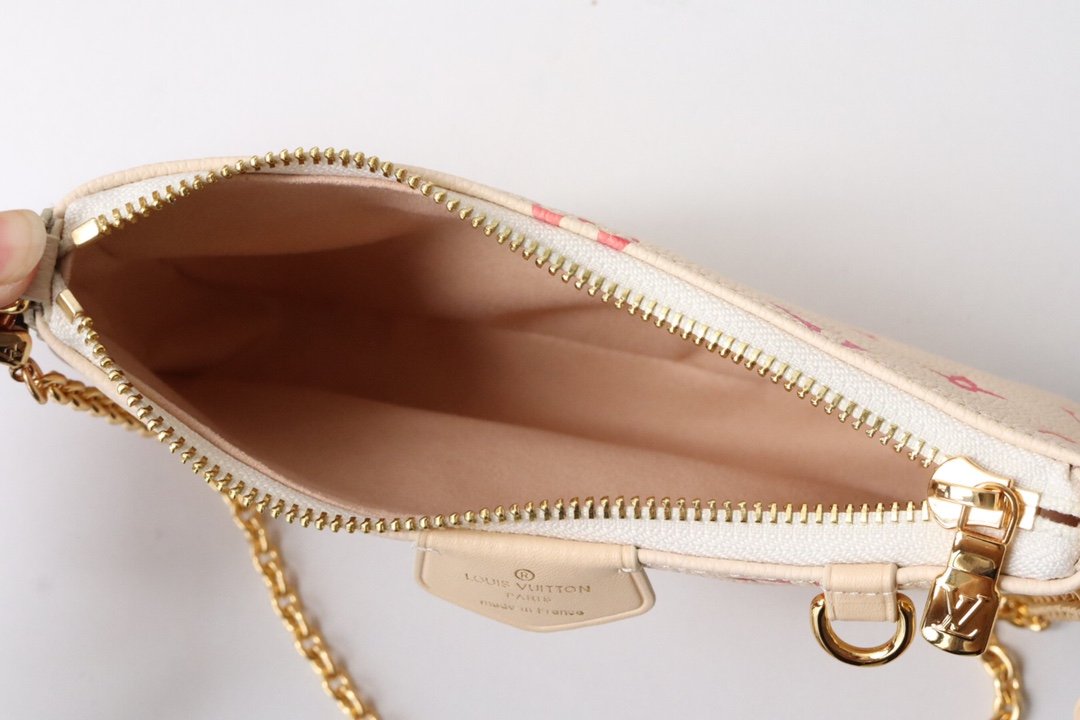 easy pouch on strap easy pouch on strap