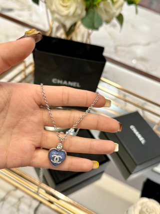 chanel necklace and earring set chanel necklace and earring set