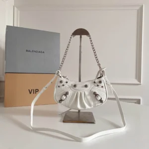 import placeholder for 6718